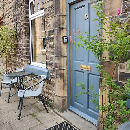 The Cobbles - Central, Parking, Netflix & Woodburner Hebden Bridge Exterior photo