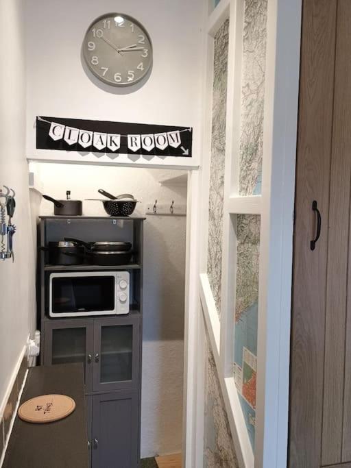 The Cobbles - Central, Parking, Netflix & Woodburner